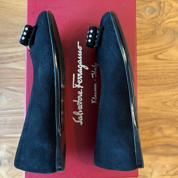 Ferragamo Black Varinamini girls shoes - Picture 2 of 5